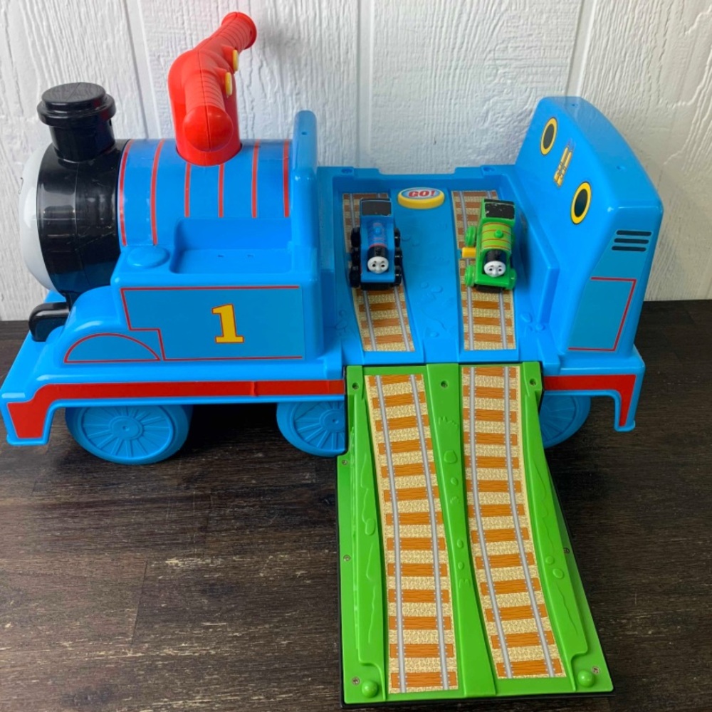 Thomas & Friends Fast Track Ride On